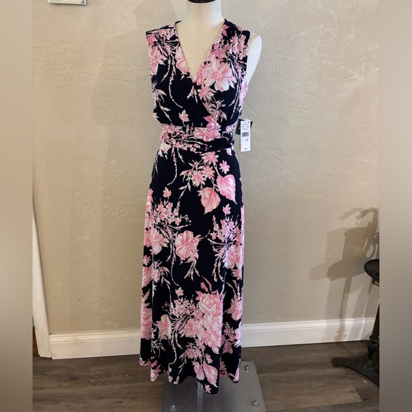 Studio One Dresses & Skirts - Studio One Sleeveless Pink Floral Midi Dress Sz Med NWT